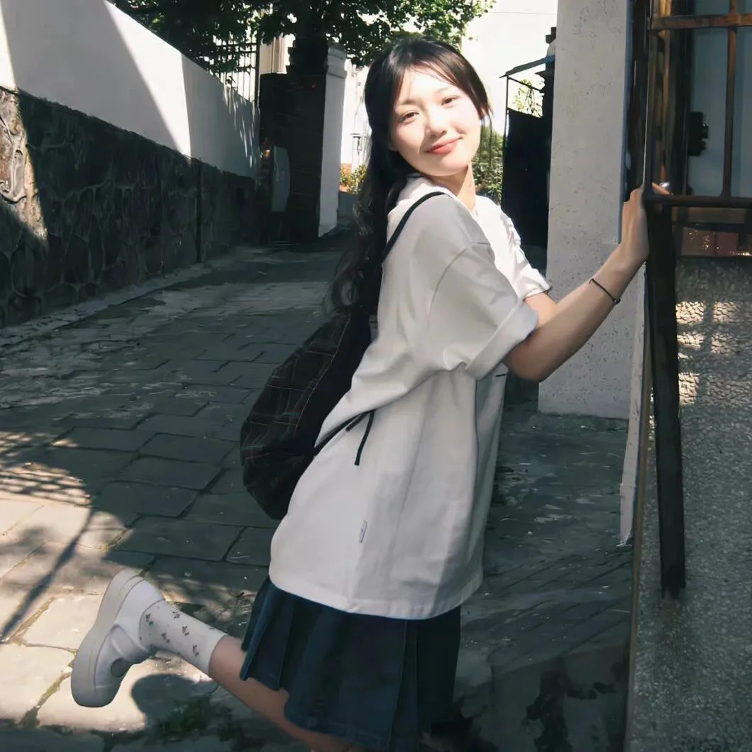 情人们海报